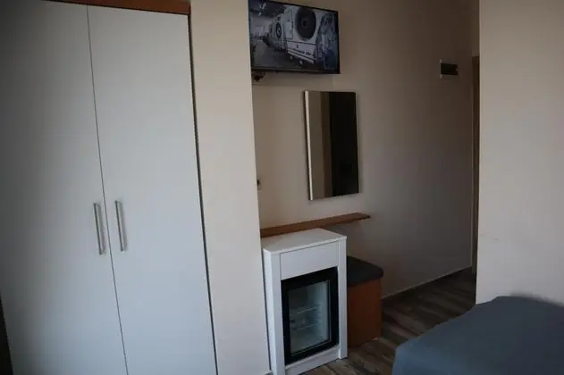 Classic İki Tek Yataklı Oda, Marina Manzaralı, Fransız Balkonlu