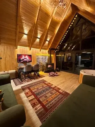 Bungalow, Deniz ve Dağ Manzaralı, Şömineli ve Jakuzili