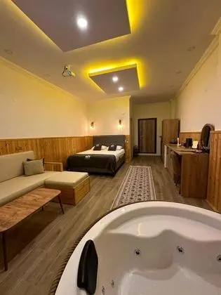 Premium Suite, Dere Manzaralı, Balkonlu