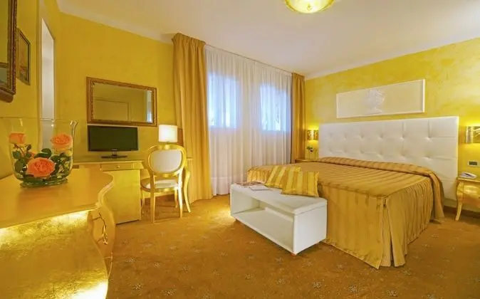 Exclusive Tek Büyük veya İki Ayrı Yataklı Oda