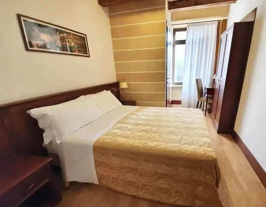 Economy Tek Büyük Yataklı Oda