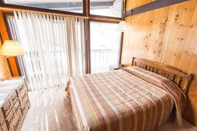 #1 - 2 Bedroom Studio