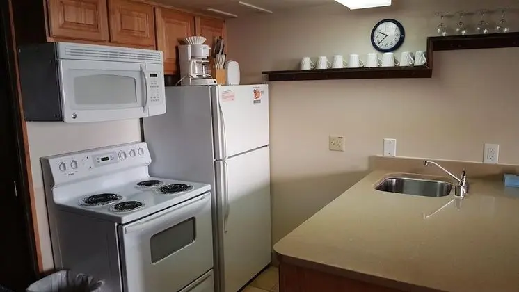 #2 - 2 Bedroom Studio