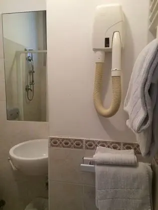 Standard Üç Kişilik Oda