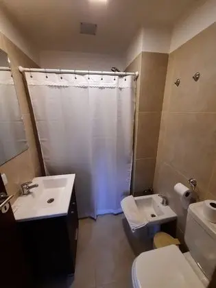 Üç Kişilik Oda