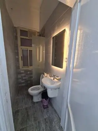 Üç Kişilik Oda (shared bathroom )