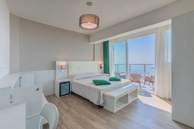 Dört Kişilik Oda, 1 Yatak Odası, Deniz Manzaralı