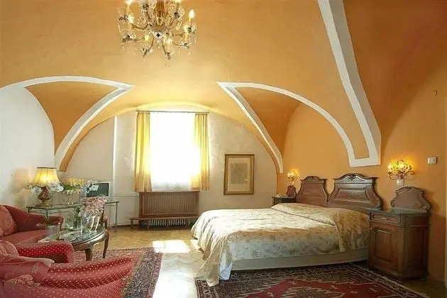 Dört Kişilik Oda