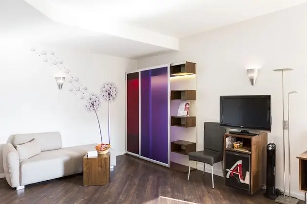 Comfort Tek Büyük Yataklı Oda