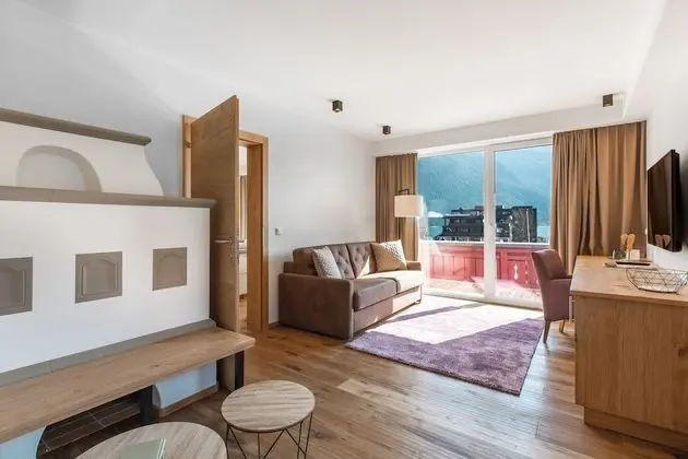 Süit, Balkon