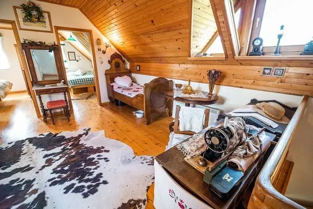Villa (Two Bedrom House)