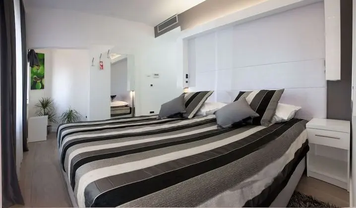 Deluxe Double or Twin Room, Jetted Tub (Annex)