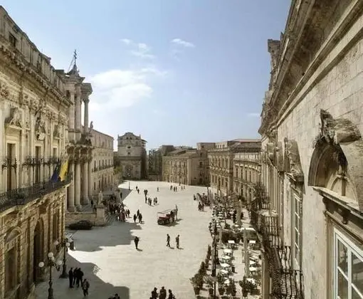 Villa, 3 Yatak Odası, Şömine