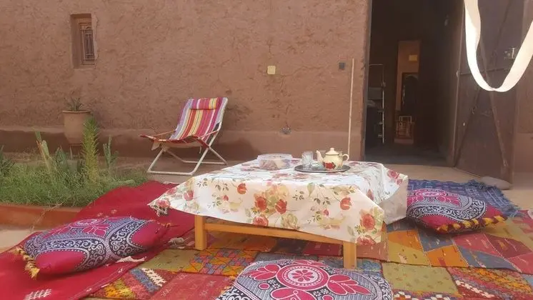 Tek Büyük veya İki Ayrı Yataklı Oda, Ortak Banyo