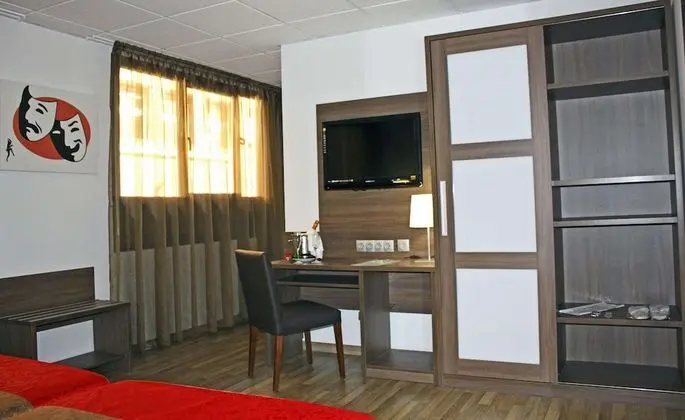 Standard Tek Büyük veya İki Ayrı Yataklı Oda