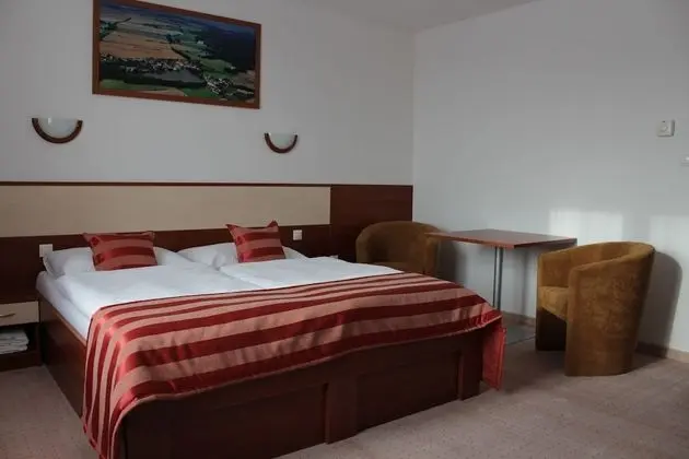 Comfort Tek Büyük Yataklı Oda