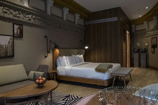 Junior Süit, 1 En Büyük (King) Boy Yatak