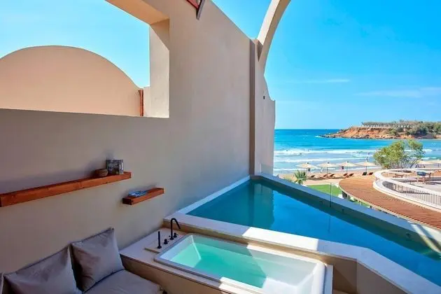 Sublime Loft, Sea View with Plunge Pool
