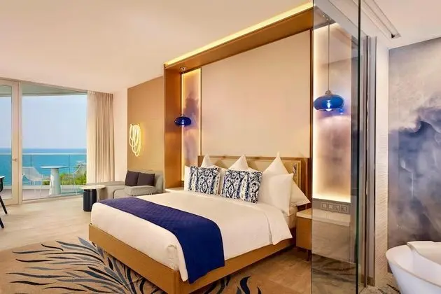 Deluxe Oda, 1 En Büyük (King) Boy Yatak, Balkon, Kısmi Deniz Manzaralı