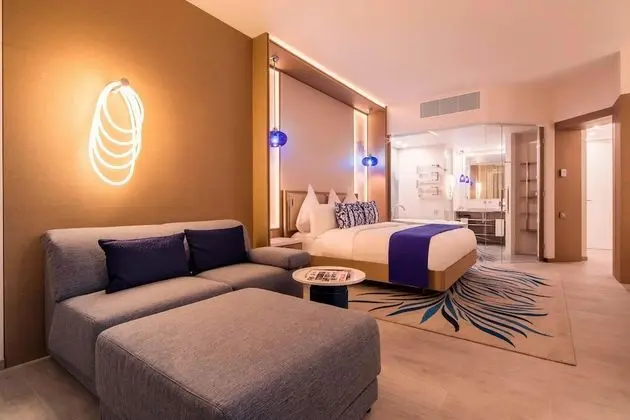 Deluxe Oda, 1 En Büyük (King) Boy Yatak, Balkon, Kısmi Deniz Manzaralı