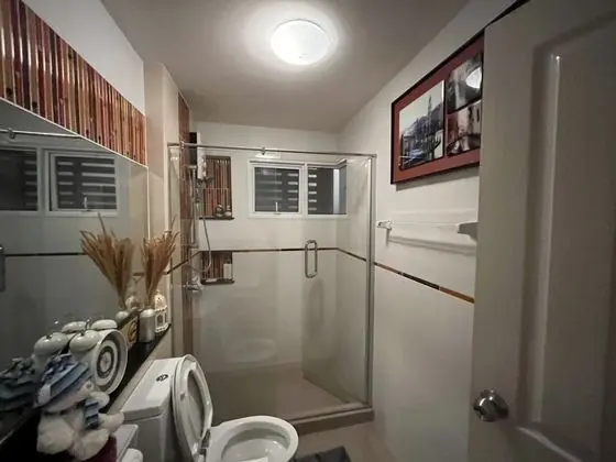 Basic Oda, 1 En Büyük (King) Boy Yatak, Şehir Manzaralı