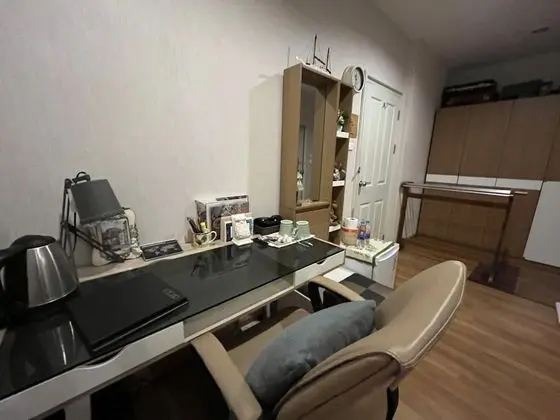 Basic Oda, 1 En Büyük (King) Boy Yatak, Şehir Manzaralı