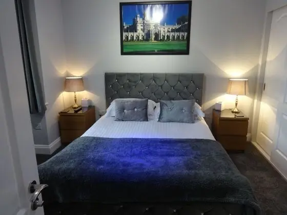 Deluxe Tek Büyük Yataklı Oda, Banyolu/Duşlu