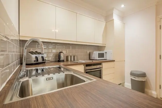 Deluxe Tek Büyük Yataklı Oda, Banyolu/Duşlu