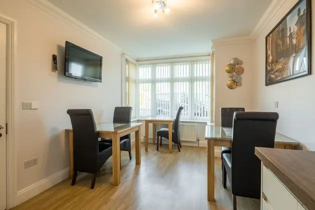 King Room (Rear Property)