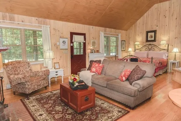 Honeymoon Kır Evi, 1 En Büyük (King) Boy Yatak, Sigara İçilmez, Jakuzi