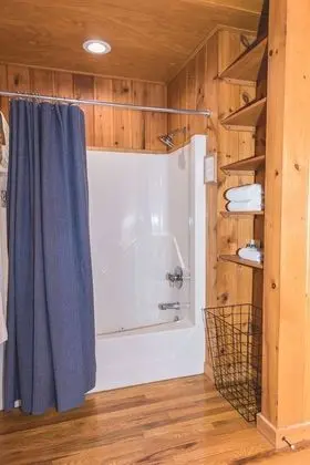 Romantic Kır Evi, 1 En Büyük (King) Boy Yatak, Sigara İçilmez, Jakuzi