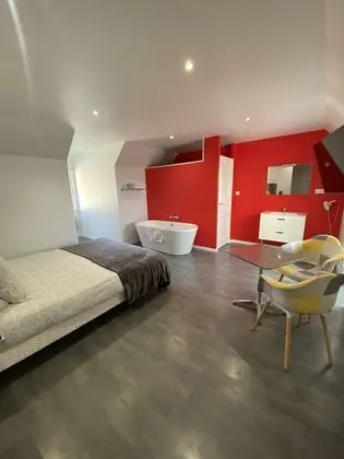 Premium Tek Büyük veya İki Ayrı Yataklı Oda