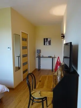 Classic Tek Büyük veya İki Ayrı Yataklı Oda, Özel Banyo, Bahçe Manzaralı (Cosy)