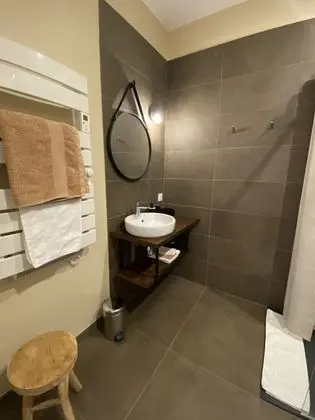 Classic Tek Büyük veya İki Ayrı Yataklı Oda, Özel Banyo, Bahçe Manzaralı (Cosy)