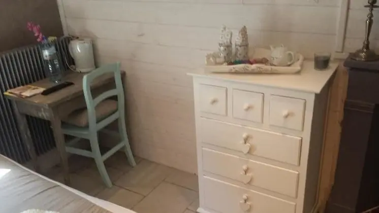 Standard Tek Büyük Yataklı Oda