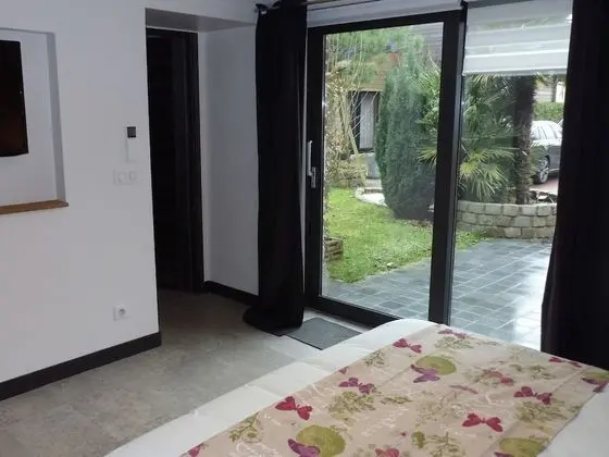 Family Süit, Banyolu/Duşlu, Bahçe Manzaralı (Mélisse)