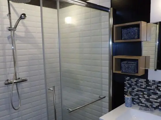 Tek Büyük veya İki Ayrı Yataklı Oda, Banyolu/Duşlu (Fleur de lin)