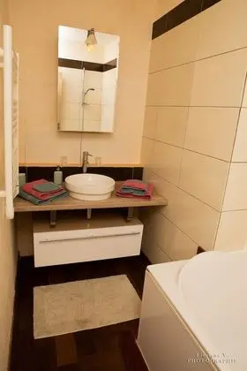 Comfort Tek Büyük Yataklı Oda (L'Ouche)