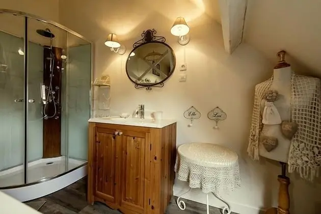 Üç Kişilik Oda (La Cottage)