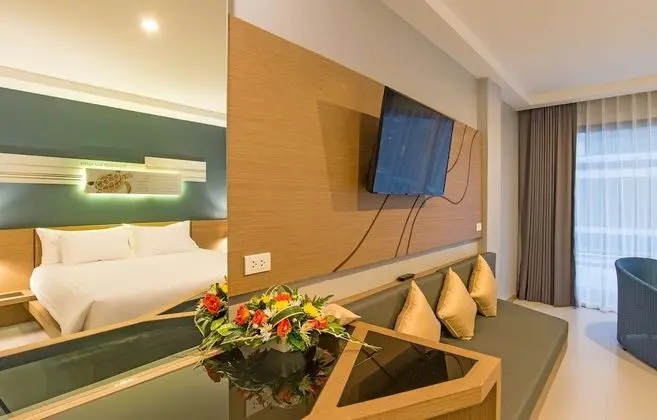 Grand Superior Room
