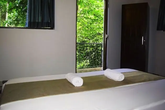 Deluxe Üç Kişilik Oda, 1 En Büyük (King) Boy Yatak, Özel Banyo, Bahçe Manzaralı