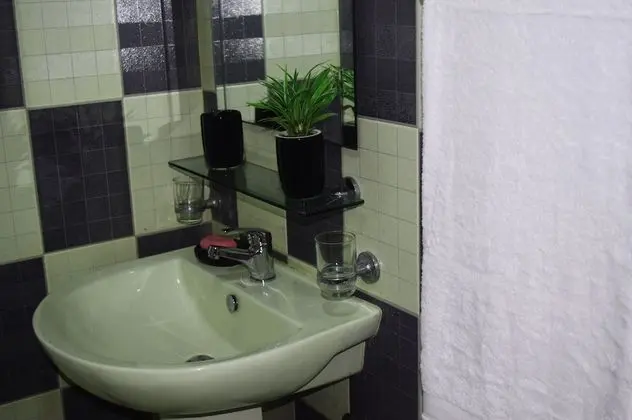 Deluxe Üç Kişilik Oda, 1 En Büyük (King) Boy Yatak, Özel Banyo, Bahçe Manzaralı