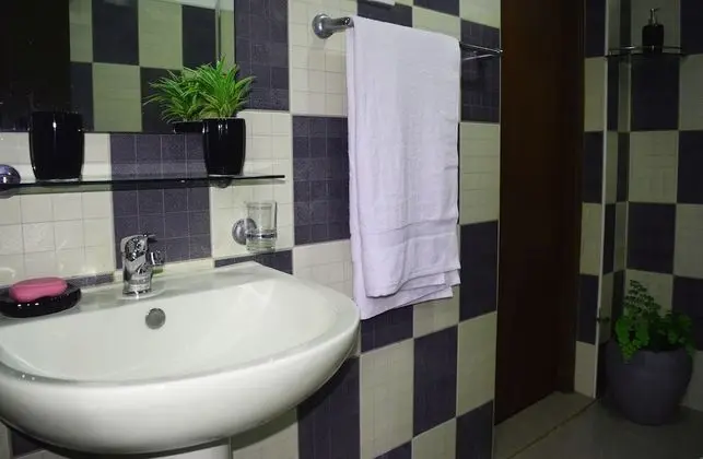 Standard Tek Büyük Yataklı Oda, 1 Büyük (Queen) Boy Yatak, Ortak Banyo