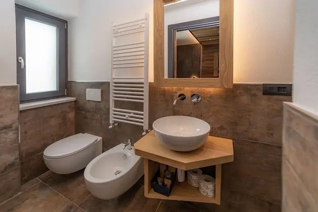 Superior Tek Büyük veya İki Ayrı Yataklı Oda