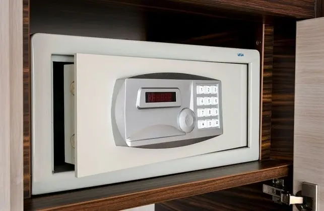 Standard Büyük Yataklı Tek Kişilik Oda