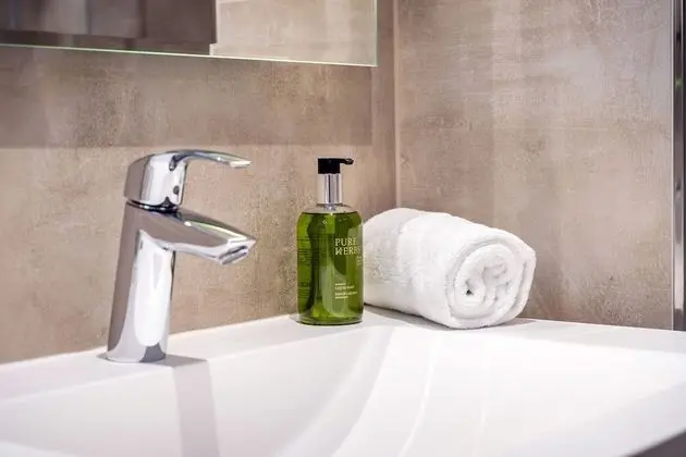 Standard Büyük Yataklı Tek Kişilik Oda