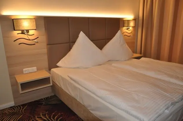 Tek Büyük Yataklı Oda, Balkon (Doppelzimmer mit Balkon oder Terrasse)