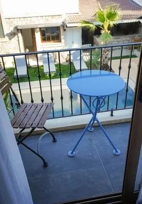 Luxury Room, Havuz Manzaralı