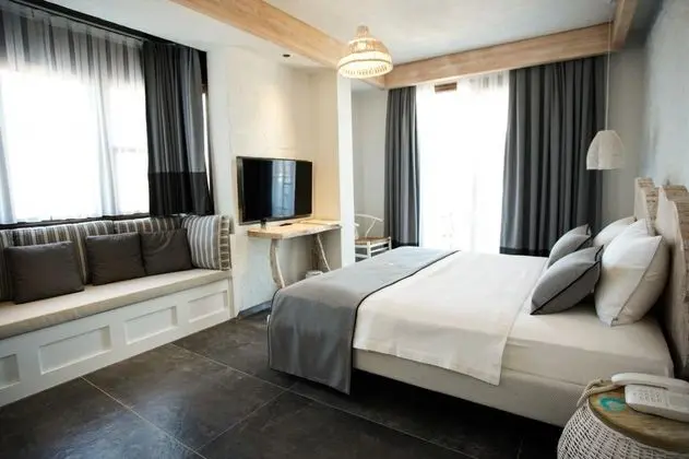 Luxury Room, Havuz Manzaralı