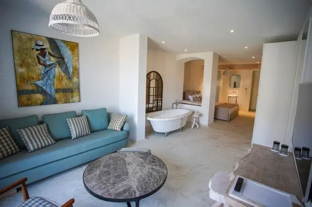 Suite, Havuz Manzaralı
